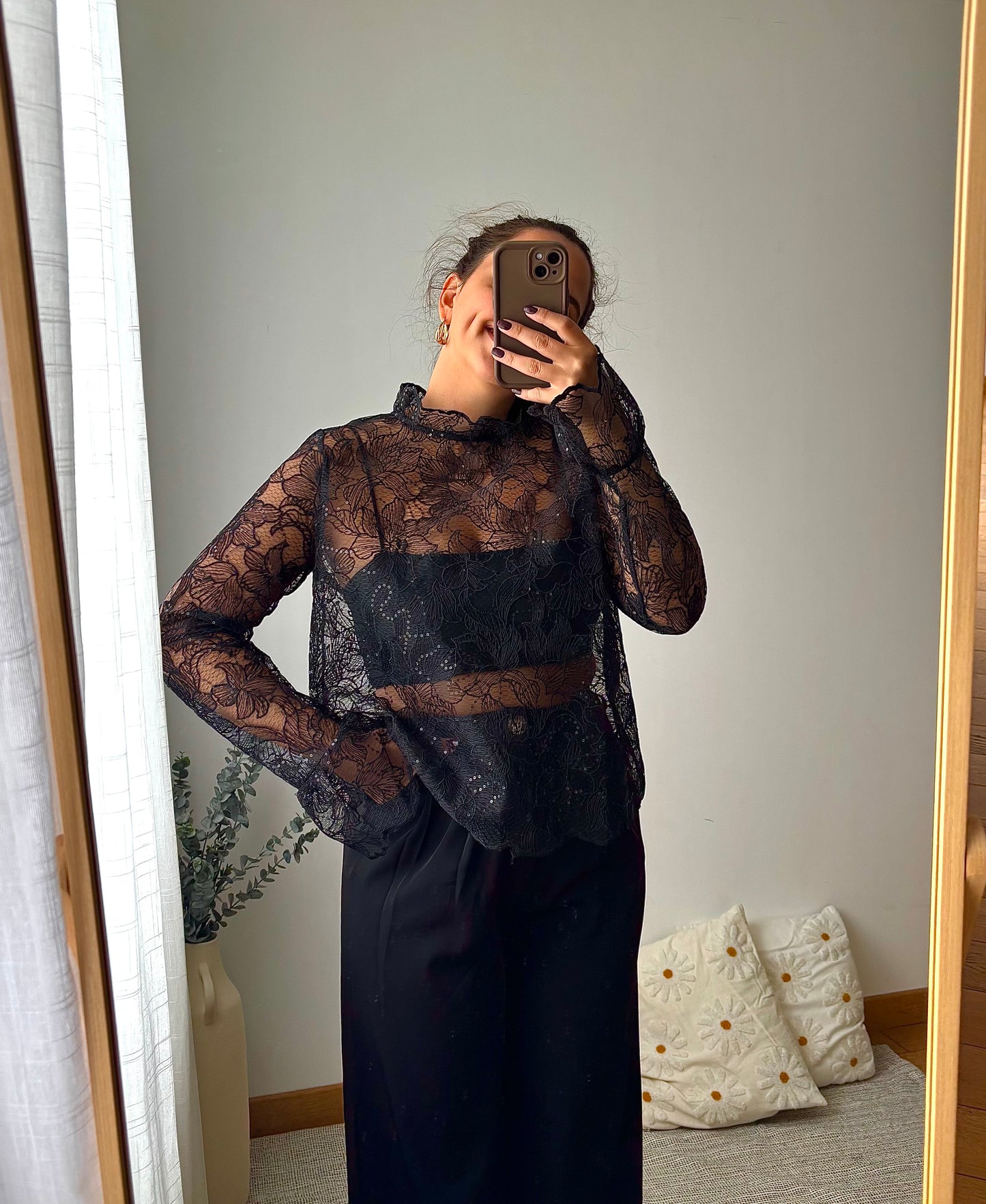 Top Ella